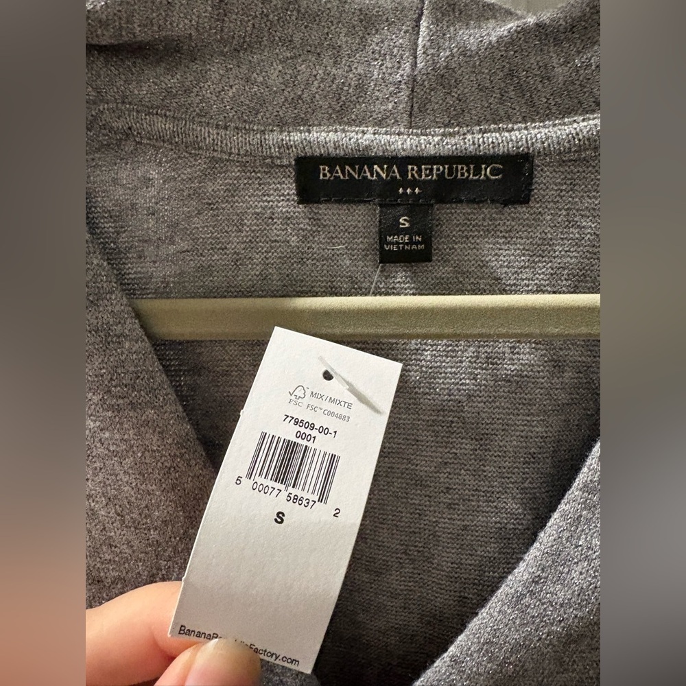 Banana republic wrap blouse silver NWT - Picture 2 of 6